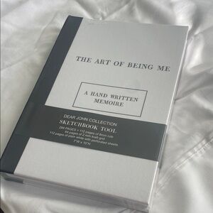 Dear John Collection Sketchbook Tool - White